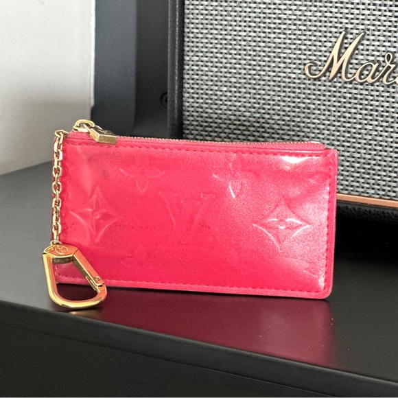 Louis Vuitton Handbags - 💎✨AUTHENTIC✨💎 Louis Vuitton Pink Vernise leather keychain Wallet